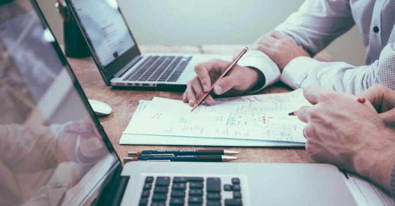 Singapore's banking and payments industry IT recruitment activity drops 8.5% in November 2022 - Vimarsana News