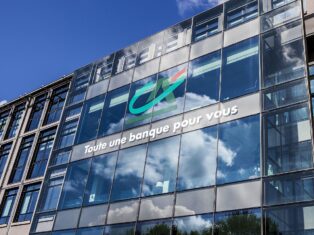 Credit Agricole aims net income of over €6bn by 2025