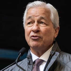 JPMorgan pushes AI experts hires