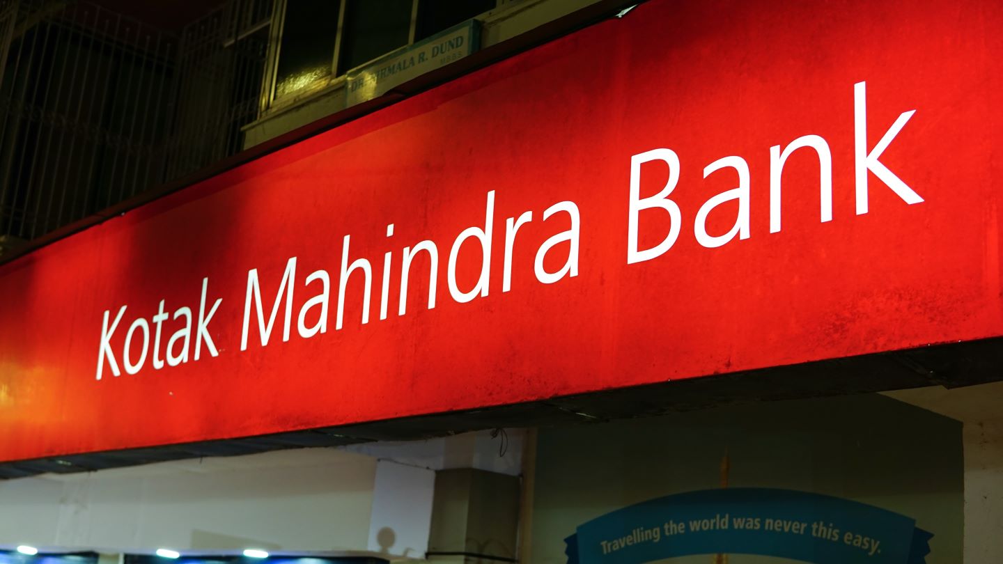 retailbankerinternational.com - Vidhya Edwards Munnangi - Kotak Mahindra Bank weighs Deutsche Bank retail unit - Retail Banker International